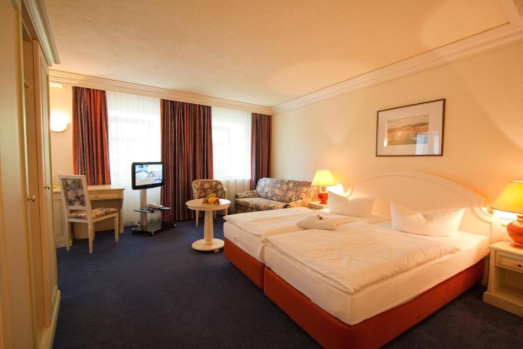 Hotel Weisses Ross 마리엔스베르크 객실 사진